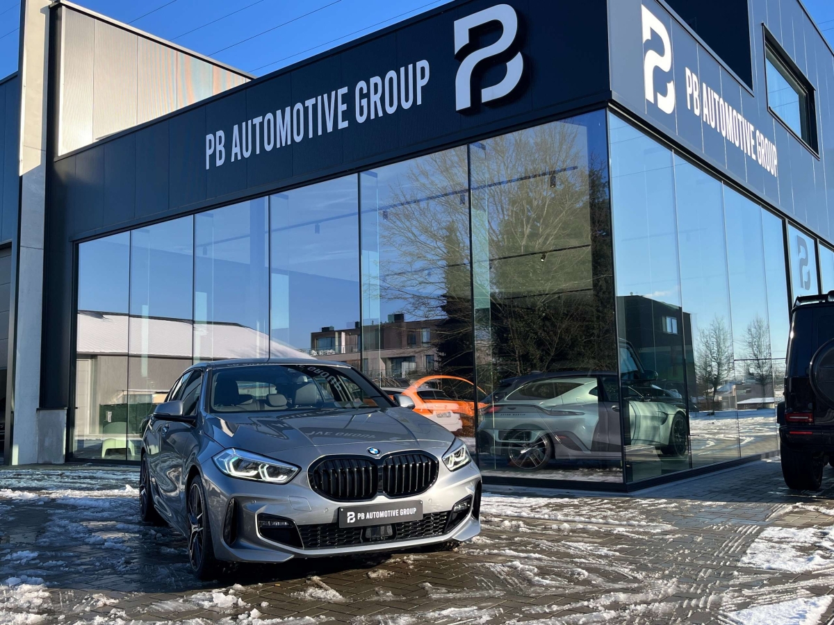 BMW 118 118iA M-Pakket-Full Led-Zetelverw-Leer-Pdc-19"